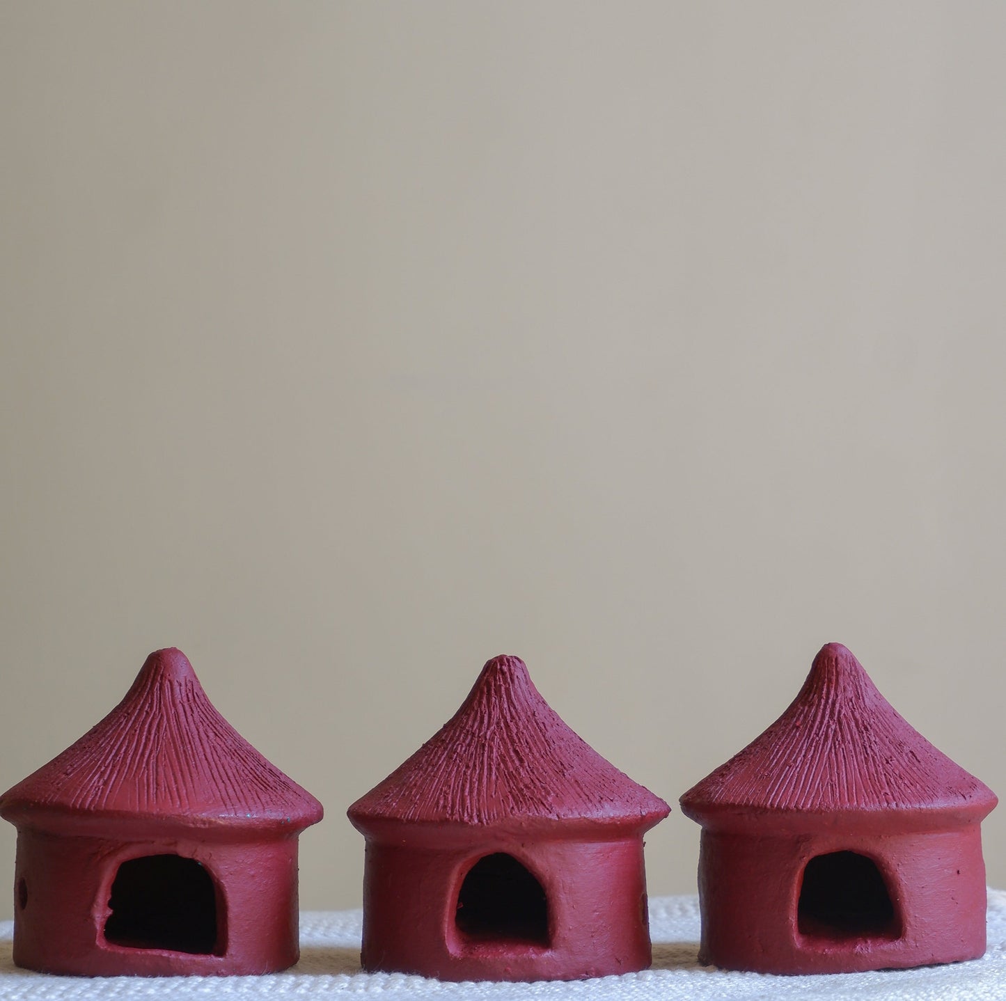 Handmade Terracotta Hut- Maroon+ Green