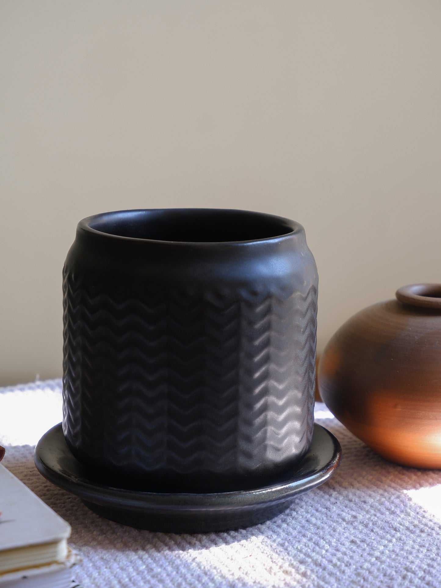 Raven 4" Ceramic Planter