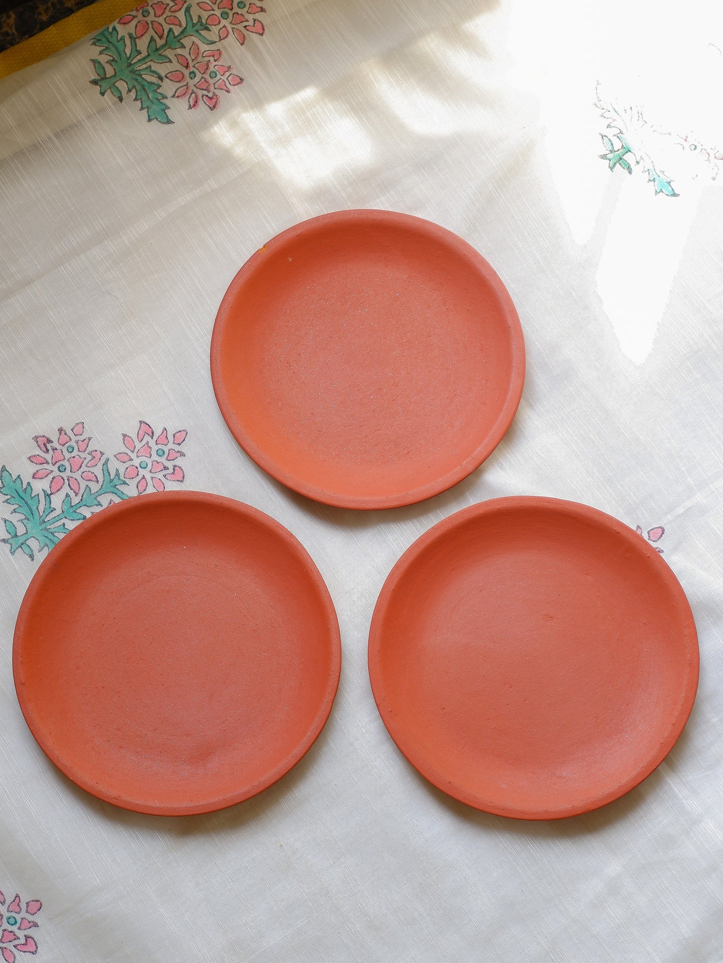 Blank terracotta wall plate smooth surface front view – ideal for mandala or dot painting