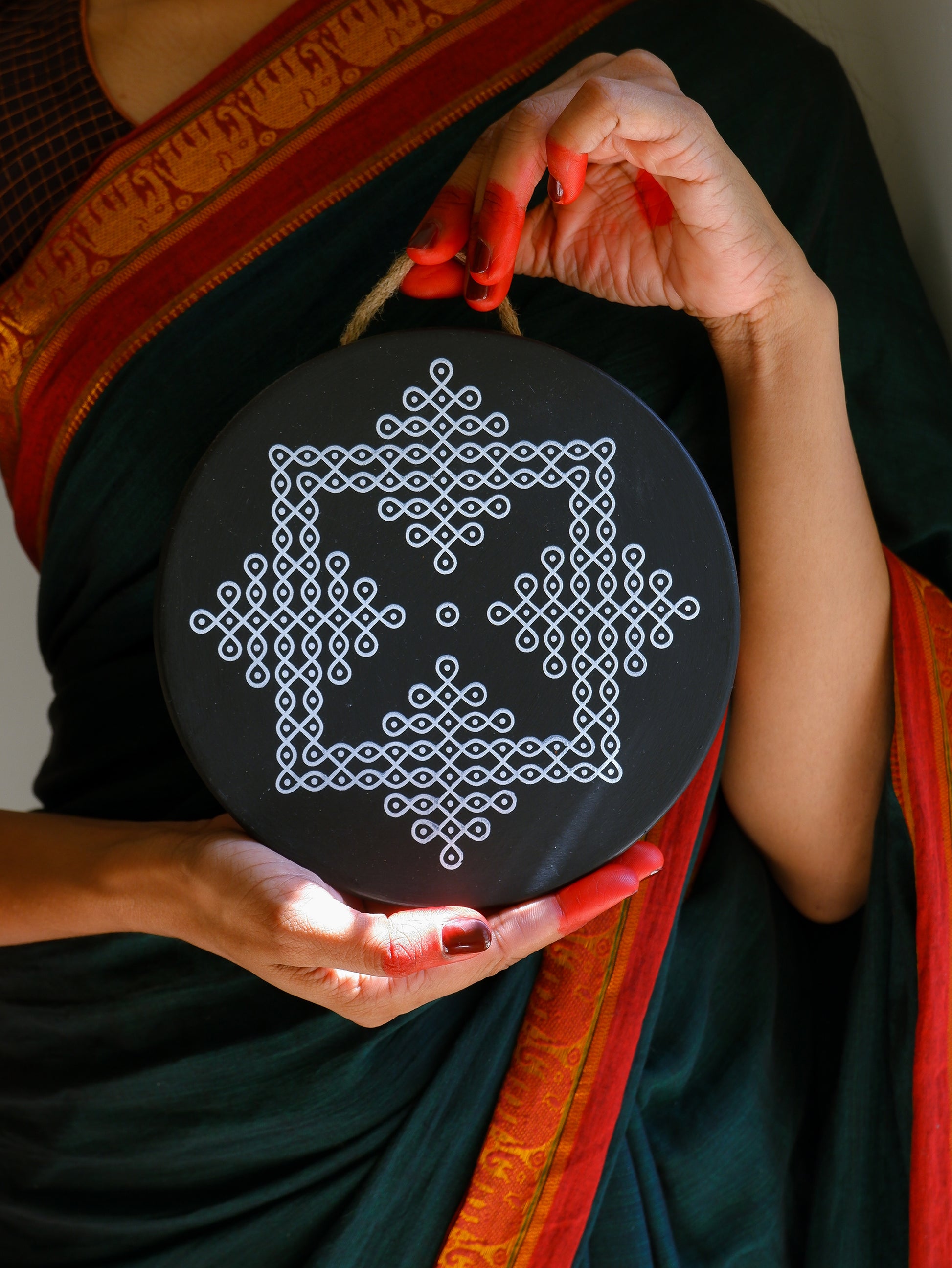 8 inch  black Traditional South Indian Sikku Kolam Terracotta Wall Plates for Indian Homes