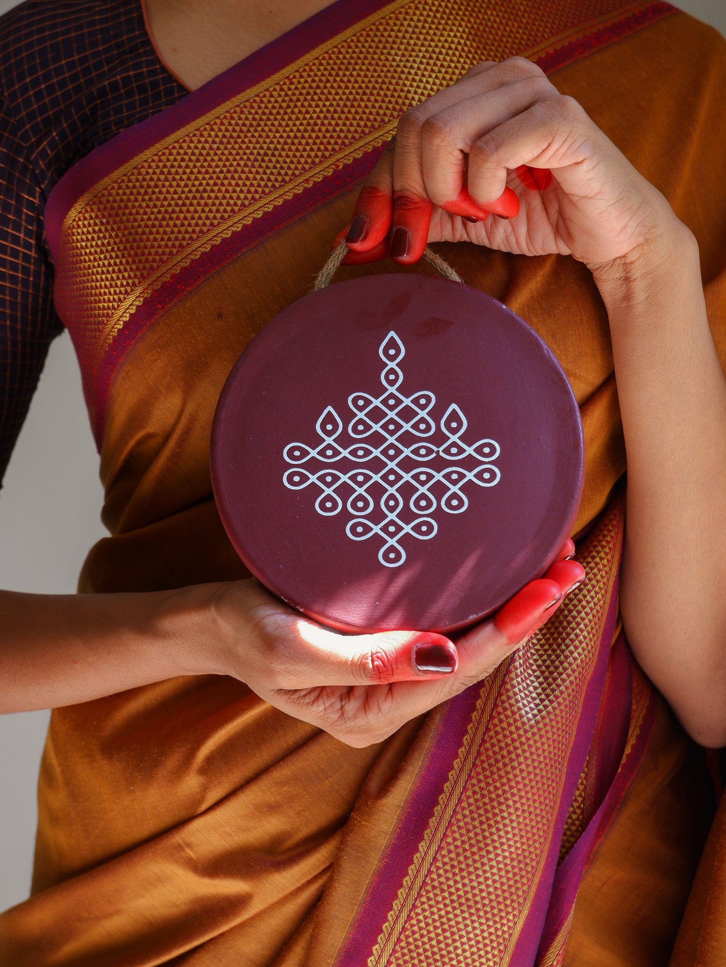 6 inch Maroon Traditional South Indian Sikku Kolam Terracotta Wall Plates for Indian Homes