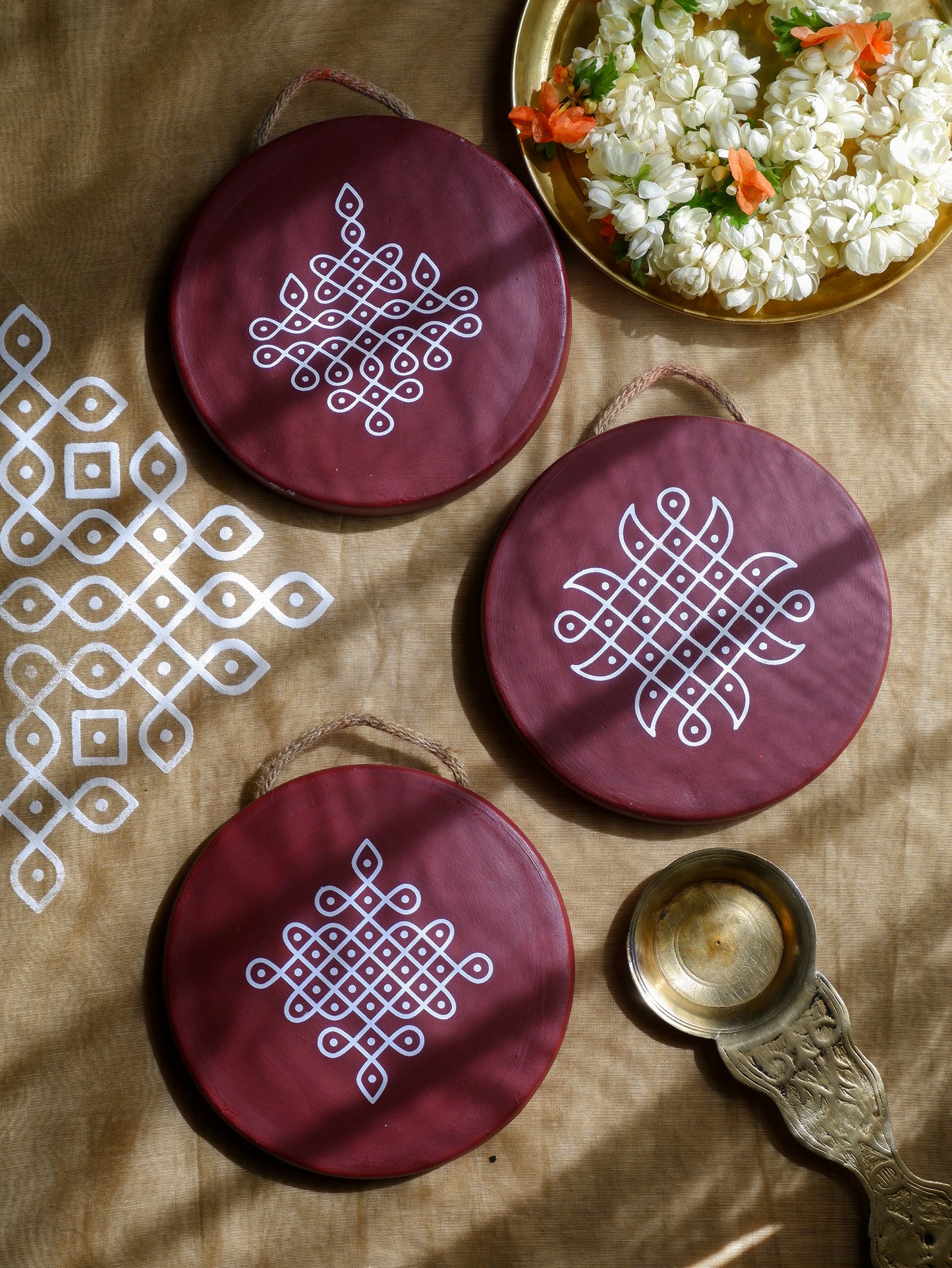 6 inch Maroon Traditional South Indian Sikku Kolam Terracotta Wall Plates for Indian Homes