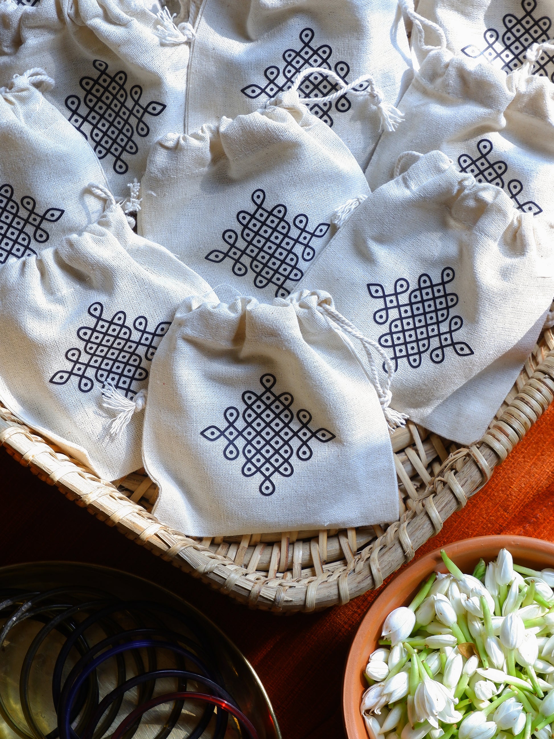 Traditional Kolam fridge magnet gift packed in cotton pouch ideal return gift