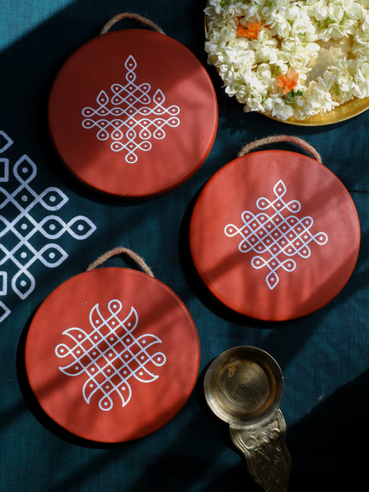 6 inch  Traditional South Indian Sikku Kolam set of 3 Terracotta Wall Plates for Indian Homes
