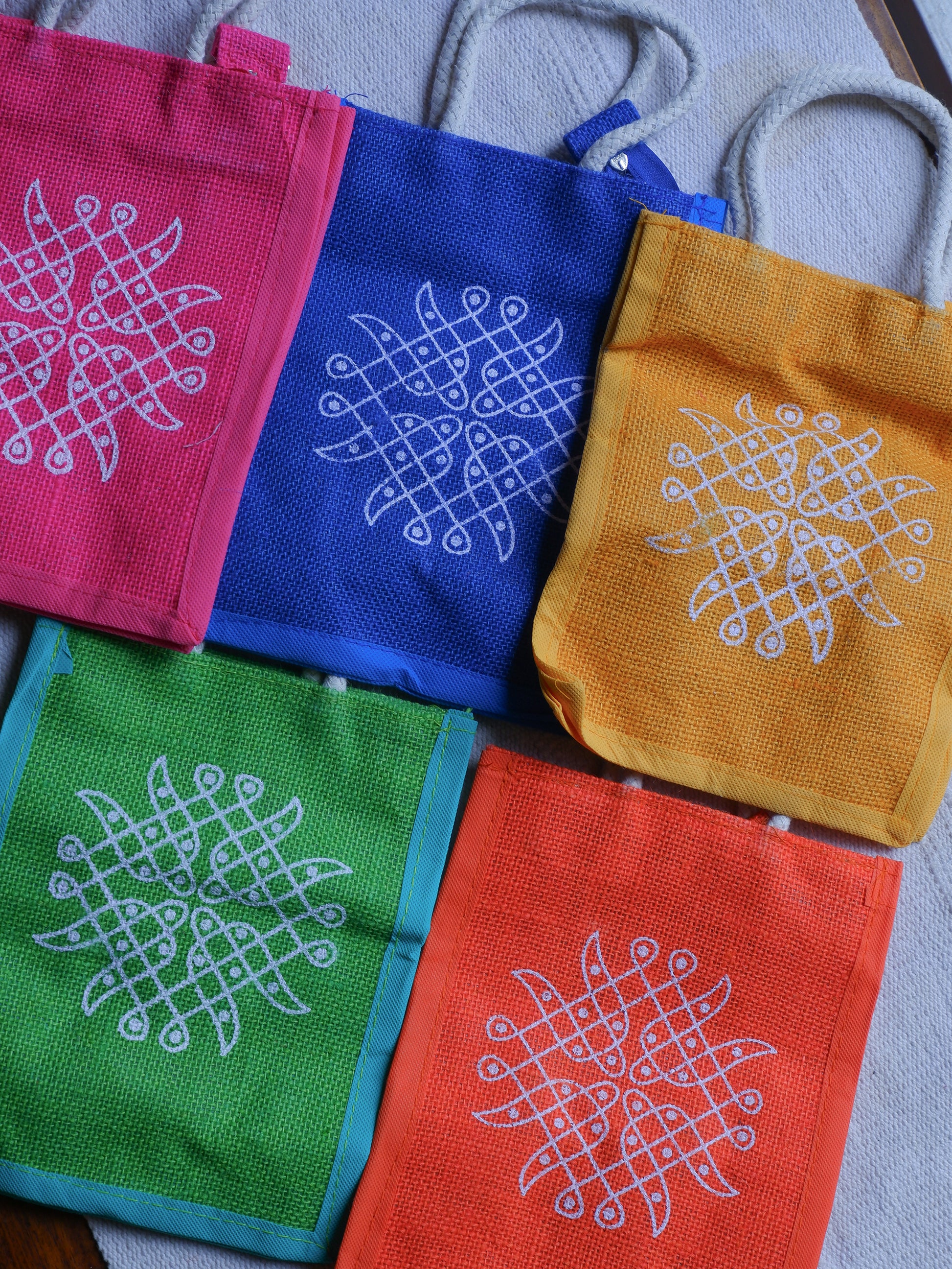 Kolam Wall Plates – Handcrafted Terracotta Decor | Prakrti